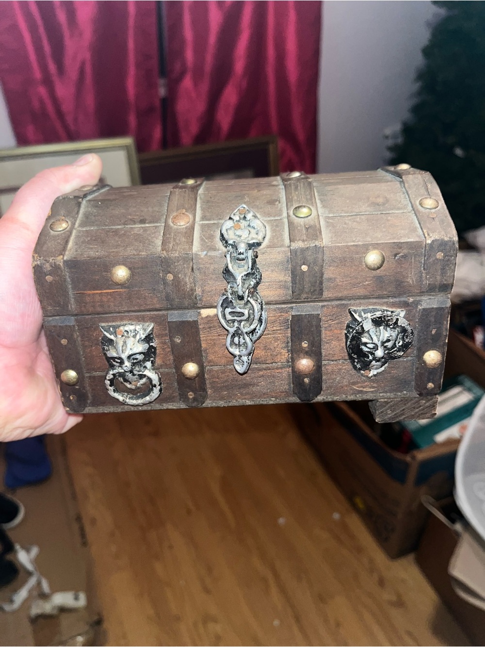 Vintage-Style Brown Wooden Treasure Chest Jewelry Box with Metal Accents